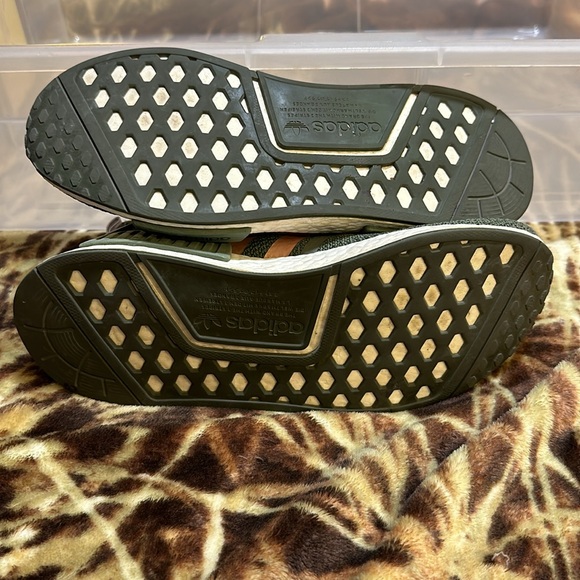 ADIDAS THREE STRIPES FASHION SHOES. L@@K - Picture 6 of 9